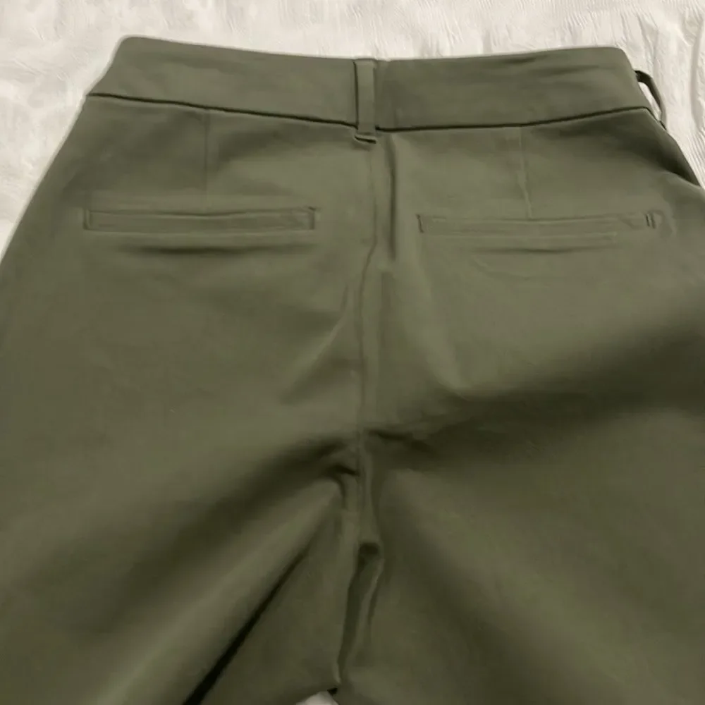 NWT- Old Navy - 24+. Pixie Pant - Picture 8 of 9